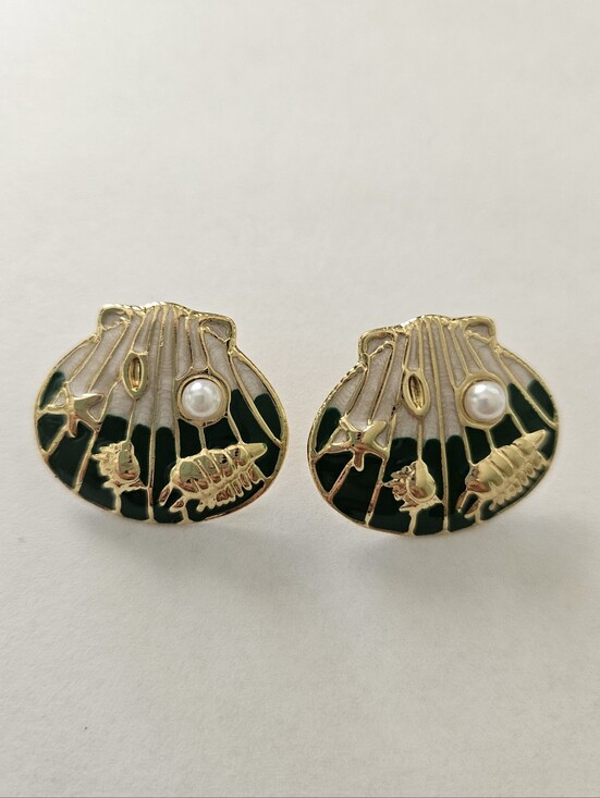 Jewelry - NWT Gold and Green Shell Motif Earrings with Pearl Accent Preppy Summer Feminine